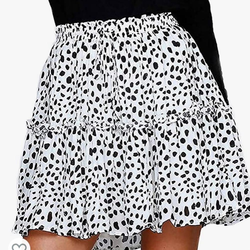 Trendy Dalmatian polka dot flirty skirt!